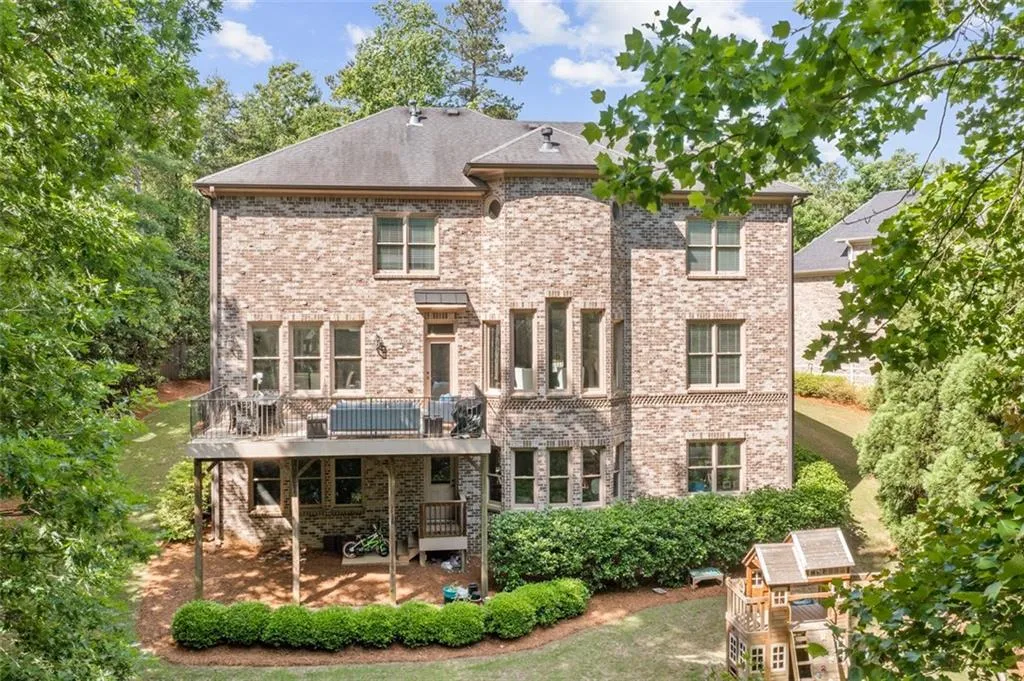 5153 Northland Drive, Atlanta, Georgia 30342, 5 Bedrooms Bedrooms, ,5 BathroomsBathrooms,Residential,Sold,5153 Northland Drive,6937283