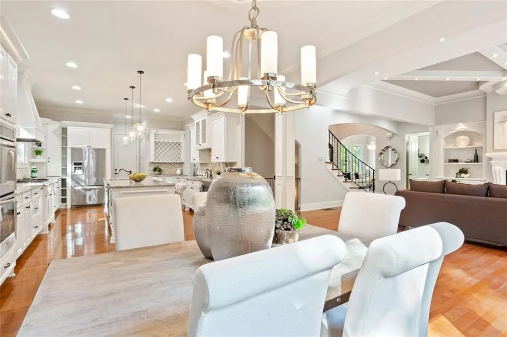 5153 Northland Drive, Atlanta, Georgia 30342, 5 Bedrooms Bedrooms, ,5 BathroomsBathrooms,Residential,Sold,5153 Northland Drive,6937283