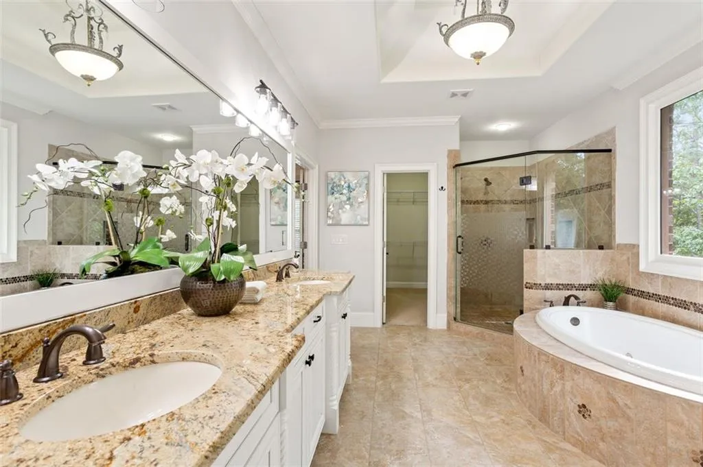 5153 Northland Drive, Atlanta, Georgia 30342, 5 Bedrooms Bedrooms, ,5 BathroomsBathrooms,Residential,Sold,5153 Northland Drive,6937283