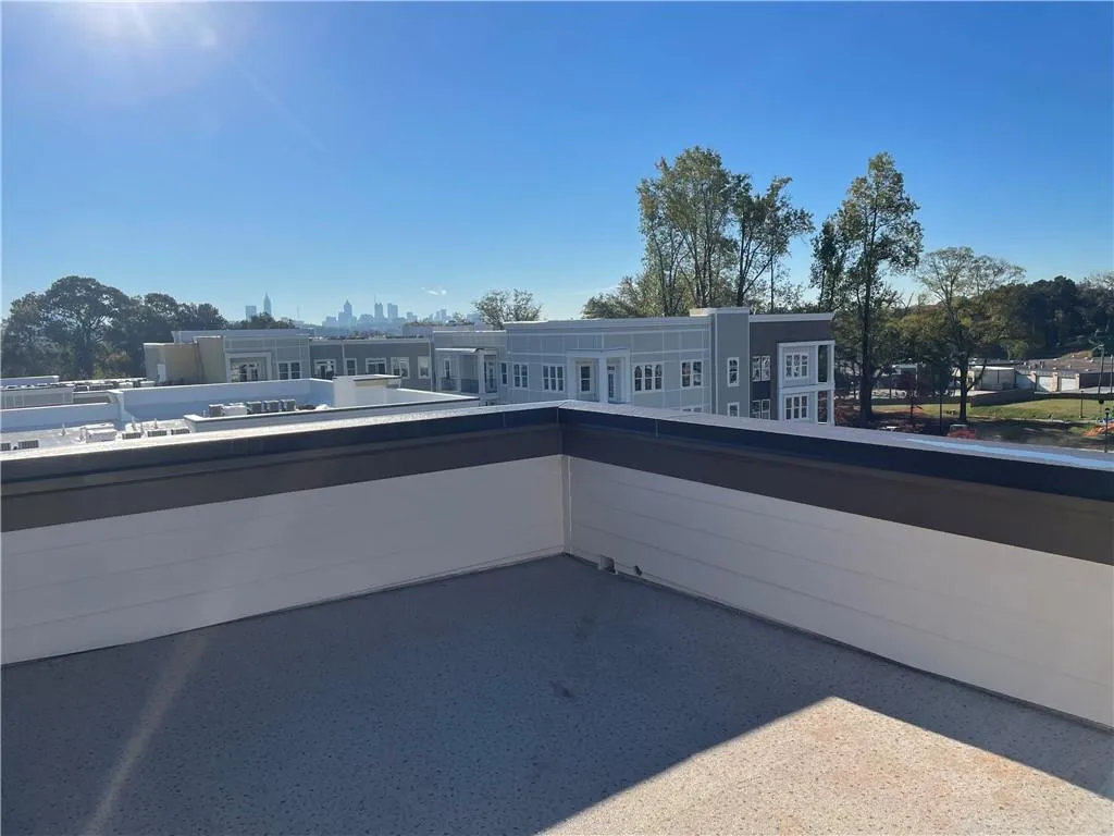 Front Rooftop