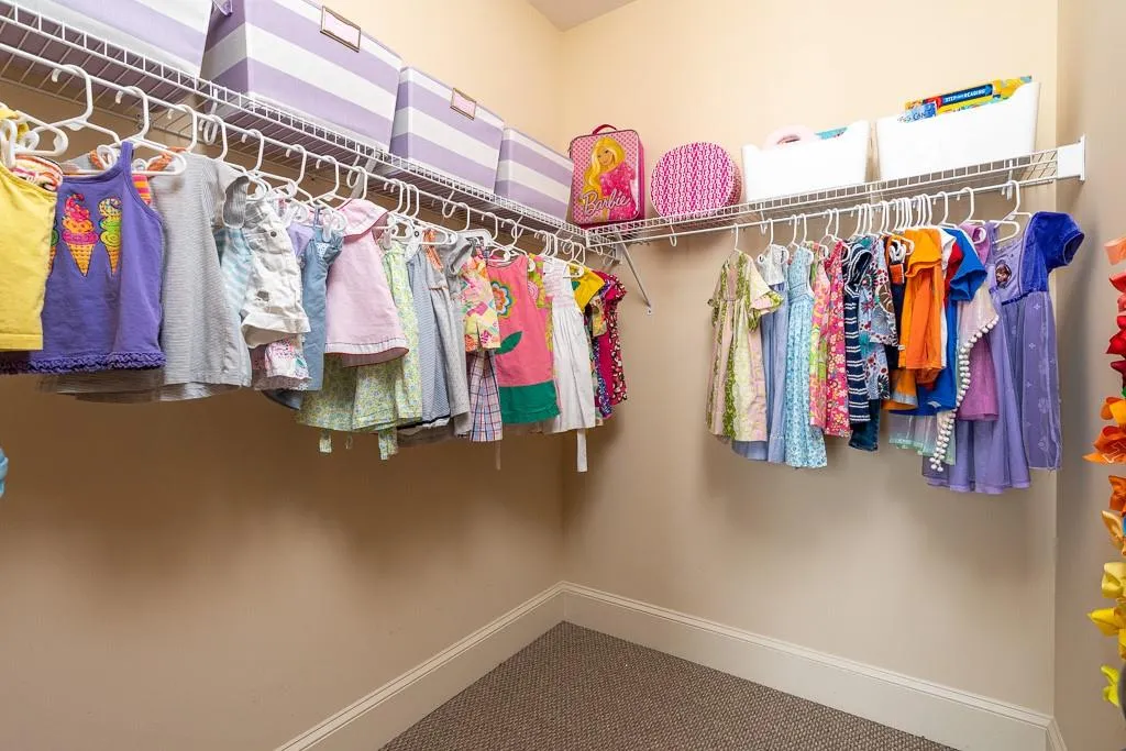 86 W Belle Isle Road, Atlanta, Georgia 30342, 4 Bedrooms Bedrooms, ,4 BathroomsBathrooms,Residential,Sold,86 W Belle Isle Road,6916324