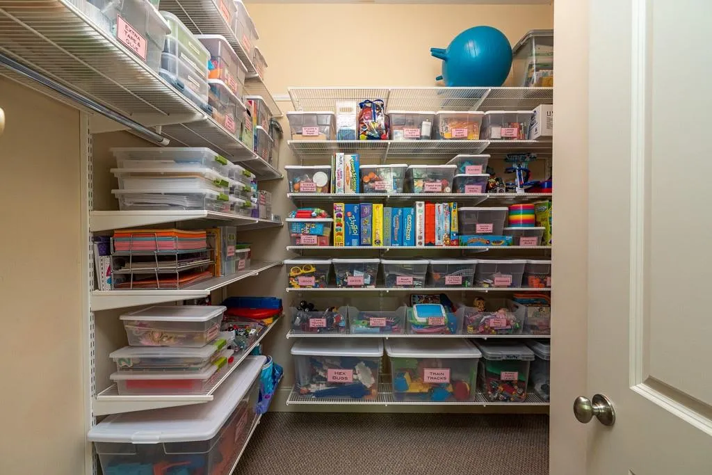 86 W Belle Isle Road, Atlanta, Georgia 30342, 4 Bedrooms Bedrooms, ,4 BathroomsBathrooms,Residential,Sold,86 W Belle Isle Road,6916324