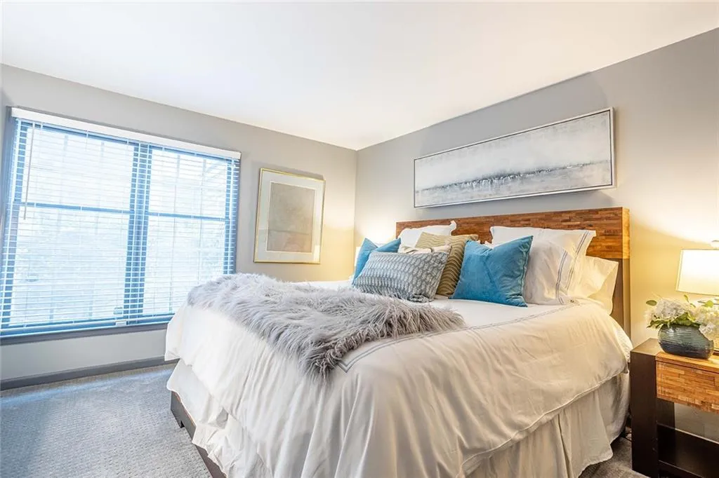 400 Bainbridge Dr, Sandy Springs, Georgia 30327, 2 Bedrooms Bedrooms, ,2 BathroomsBathrooms,Residential,Sold,400 Bainbridge Dr,7025996