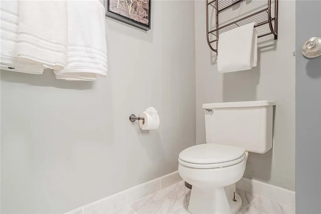400 Bainbridge Dr, Sandy Springs, Georgia 30327, 2 Bedrooms Bedrooms, ,2 BathroomsBathrooms,Residential,Sold,400 Bainbridge Dr,7025996