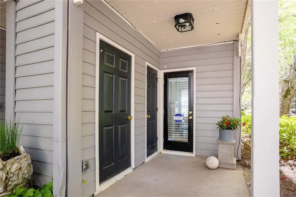 400 Bainbridge Dr, Sandy Springs, Georgia 30327, 2 Bedrooms Bedrooms, ,2 BathroomsBathrooms,Residential,Sold,400 Bainbridge Dr,7025996