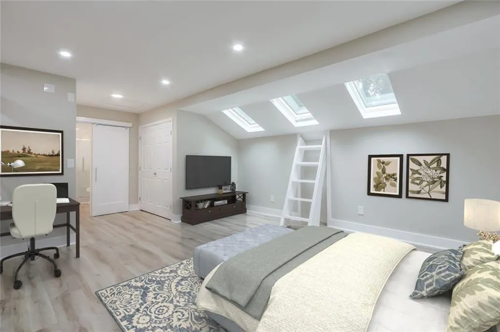 Bonus Room Upstairs and Full Bath - Virtually Stag Bonus Room Upstairs and Full Bath - Virtually Stag