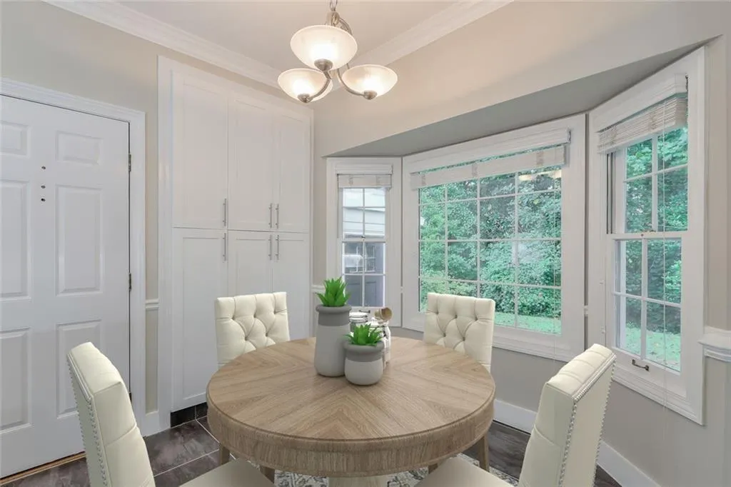Breakfast Room - Virtually Staged