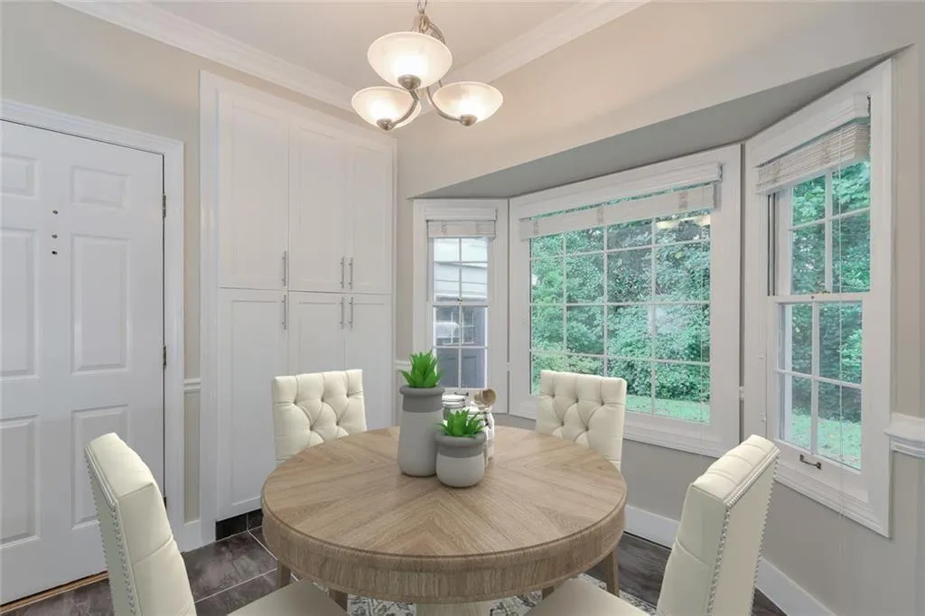 Breakfast Room - Virtually Staged Breakfast Room - Virtually Staged
