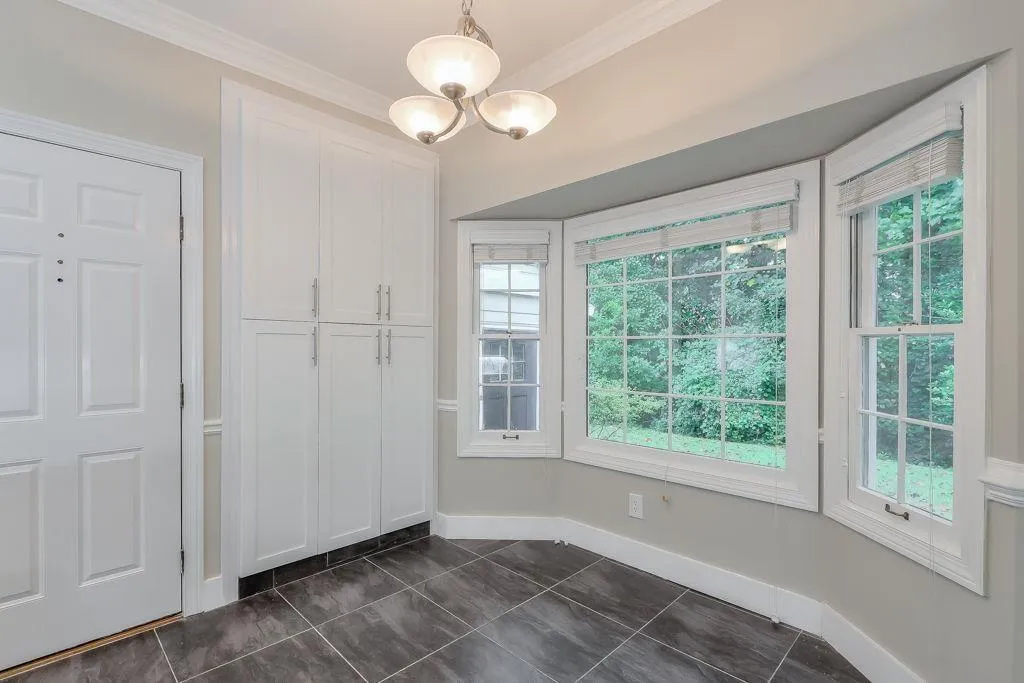 Breakfast Room