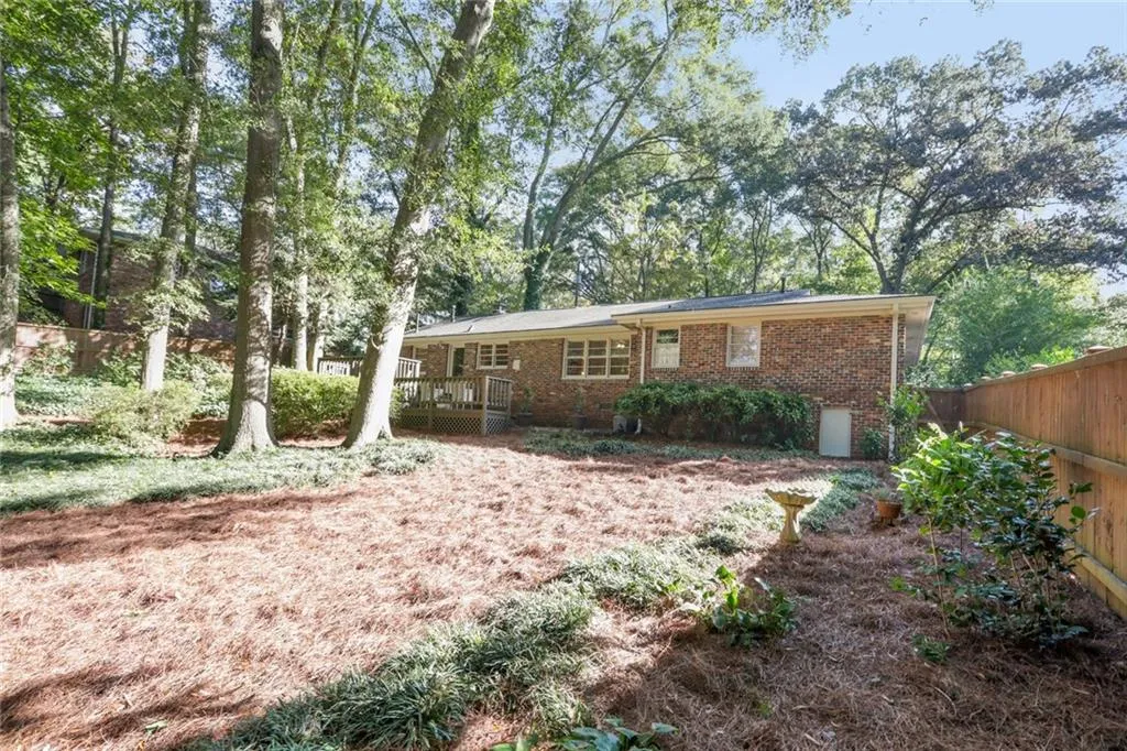4660 Canyon Creek Trail, Sandy Springs, Georgia 30342, 3 Bedrooms Bedrooms, ,2 BathroomsBathrooms,Residential,Sold,4660 Canyon Creek Trail,6798378