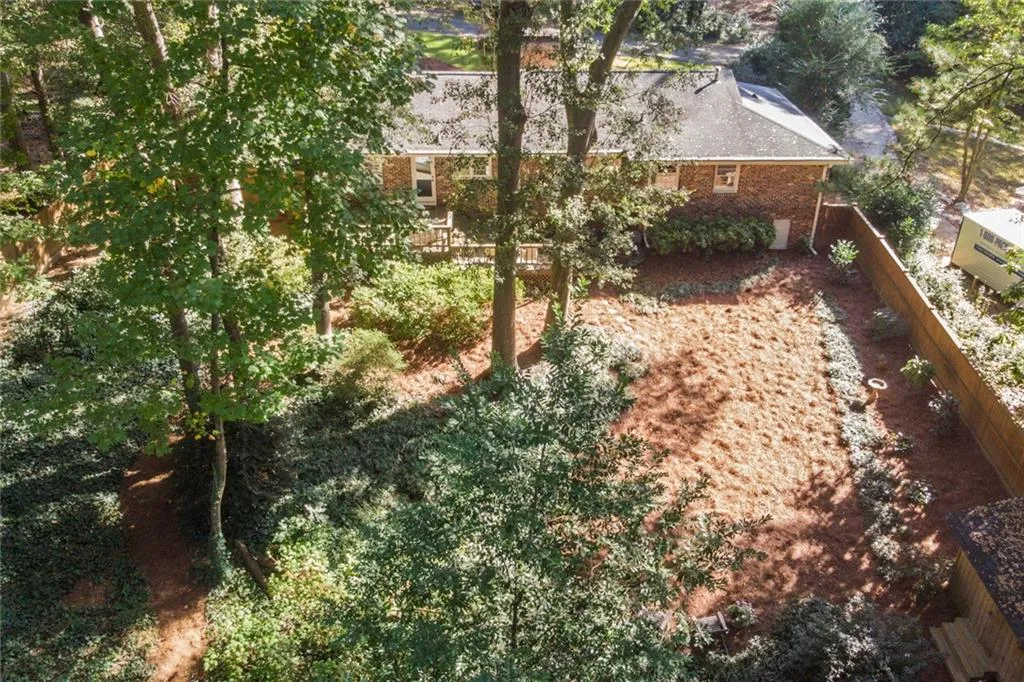4660 Canyon Creek Trail, Sandy Springs, Georgia 30342, 3 Bedrooms Bedrooms, ,2 BathroomsBathrooms,Residential,Sold,4660 Canyon Creek Trail,6798378