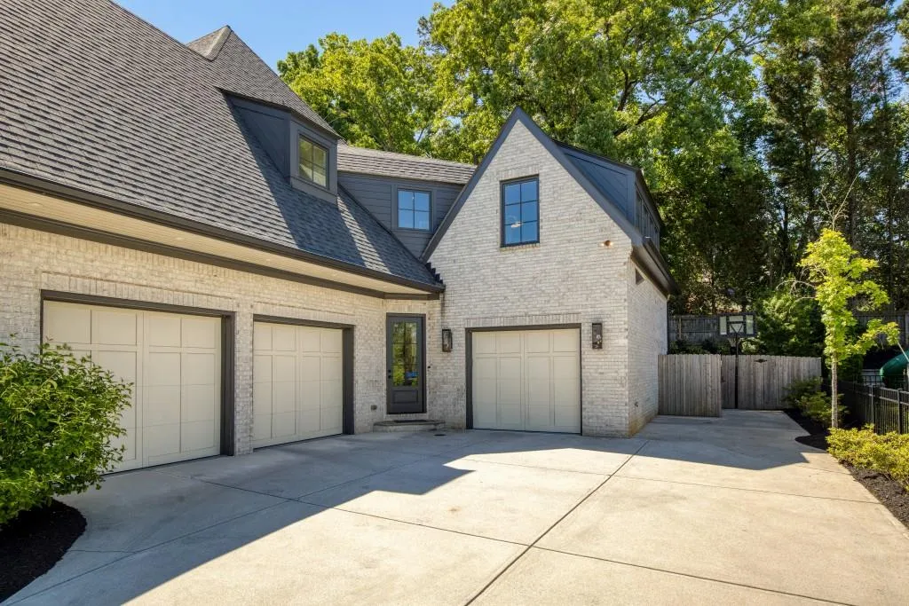 840 Kenry Court Ne, Atlanta, Georgia 30342, 6 Bedrooms Bedrooms, 0 ,5 BathroomsBathrooms,Residential,For Sale,840 Kenry Court Ne,7773200