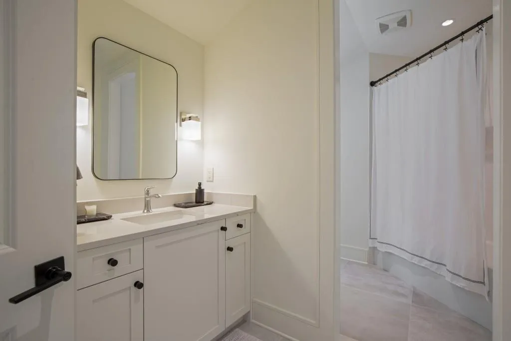 840 Kenry Court Ne, Atlanta, Georgia 30342, 6 Bedrooms Bedrooms, 0 ,5 BathroomsBathrooms,Residential,For Sale,840 Kenry Court Ne,7773200