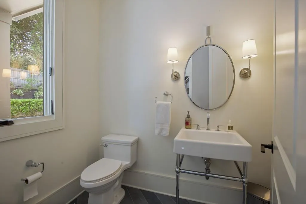 840 Kenry Court Ne, Atlanta, Georgia 30342, 6 Bedrooms Bedrooms, 0 ,5 BathroomsBathrooms,Residential,For Sale,840 Kenry Court Ne,7773200