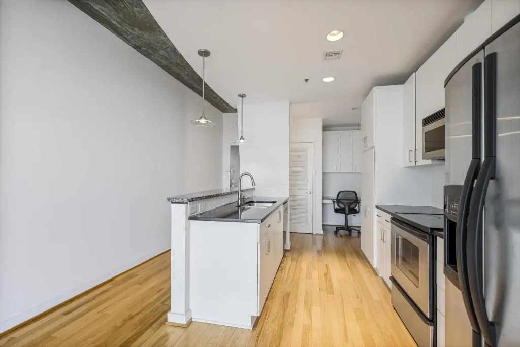 943 Peachtree Street Ne Unit 716, Atlanta, Georgia 30309, 1 Bedroom Bedrooms, ,1 BathroomBathrooms,Residential,For Sale,943 Peachtree Street Ne Unit 716,7593361
