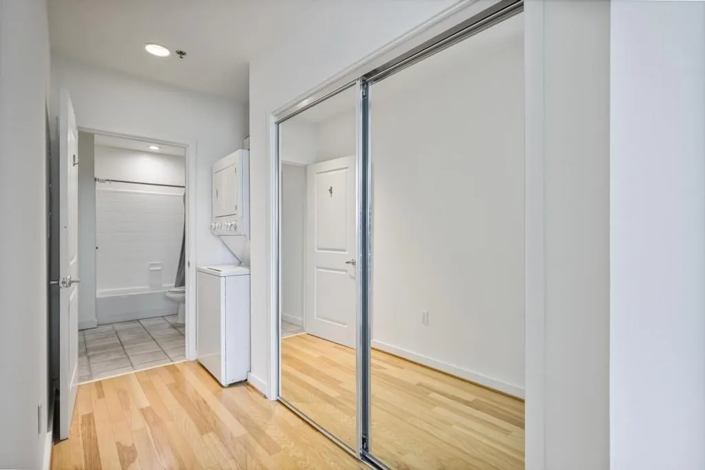 943 Peachtree Street Ne Unit 716, Atlanta, Georgia 30309, 1 Bedroom Bedrooms, ,1 BathroomBathrooms,Residential,For Sale,943 Peachtree Street Ne Unit 716,7593361