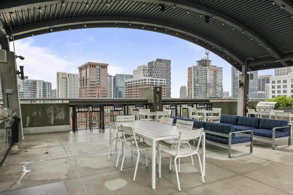 943 Peachtree Street Ne Unit 716, Atlanta, Georgia 30309, 1 Bedroom Bedrooms, ,1 BathroomBathrooms,Residential,For Sale,943 Peachtree Street Ne Unit 716,7593361