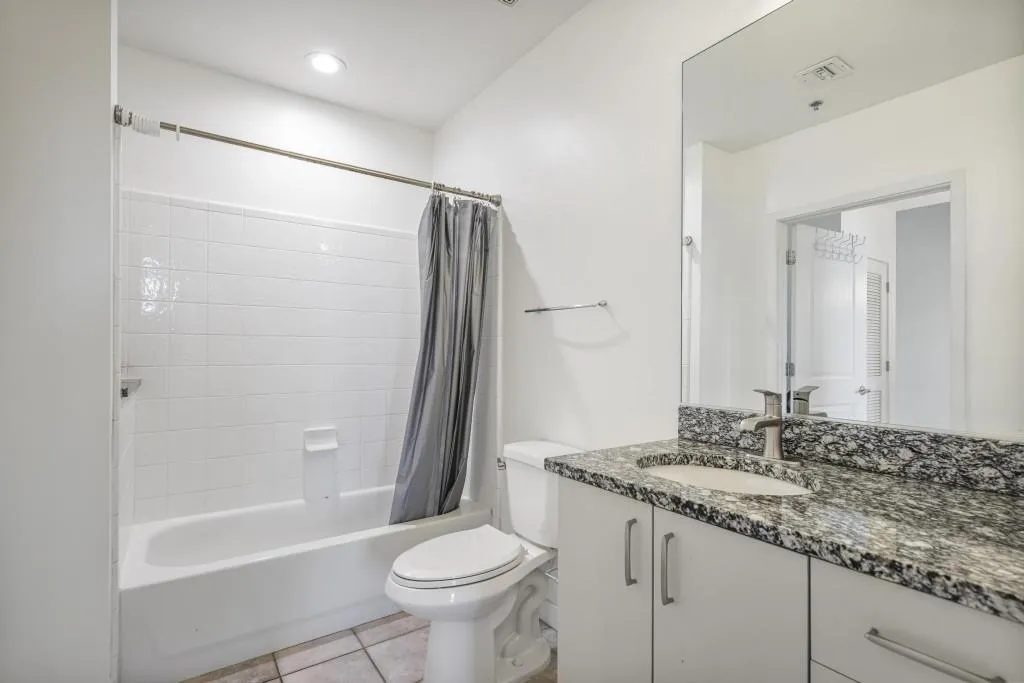 943 Peachtree Street Ne Unit 716, Atlanta, Georgia 30309, 1 Bedroom Bedrooms, ,1 BathroomBathrooms,Residential,For Sale,943 Peachtree Street Ne Unit 716,7593361