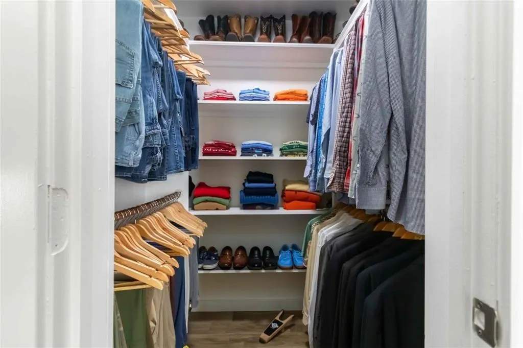 Closet w/ Custom Shelving