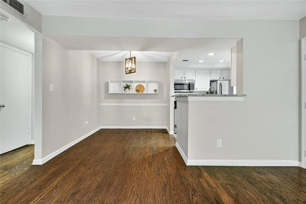 3063 Chastain Park Court Ne, Atlanta, Georgia 30342, 1 Bedroom Bedrooms, ,1 BathroomBathrooms,Residential,For Sale,3063 Chastain Park Court Ne,7591577