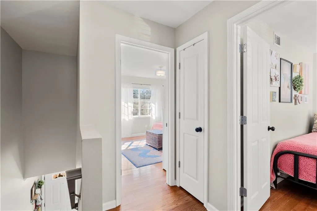 6940 Roswell Road Unit 17a, Atlanta, Georgia 30328, 2 Bedrooms Bedrooms, ,1 BathroomBathrooms,Residential,Sold,6940 Roswell Road Unit 17a,7016650