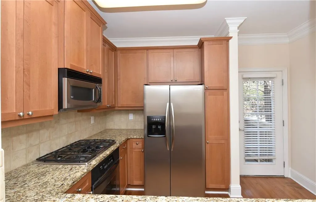 1058 Glenridge Place, Sandy Springs, Georgia 30342, 2 Bedrooms Bedrooms, ,1 BathroomBathrooms,Residential,Sold,1058 Glenridge Place,5648979