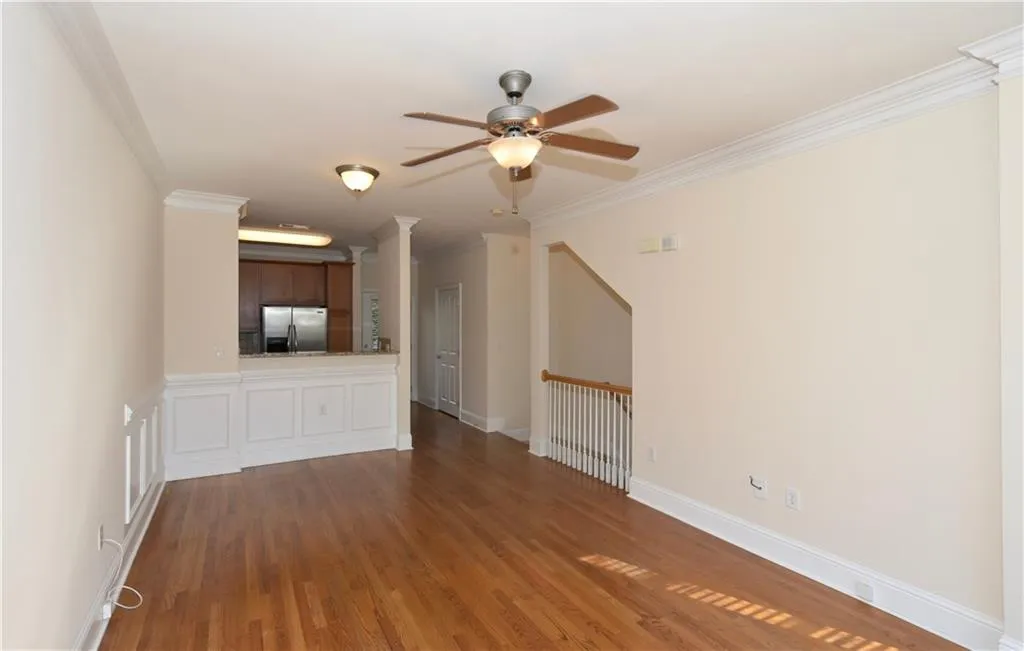 1058 Glenridge Place, Sandy Springs, Georgia 30342, 2 Bedrooms Bedrooms, ,1 BathroomBathrooms,Residential,Sold,1058 Glenridge Place,5648979