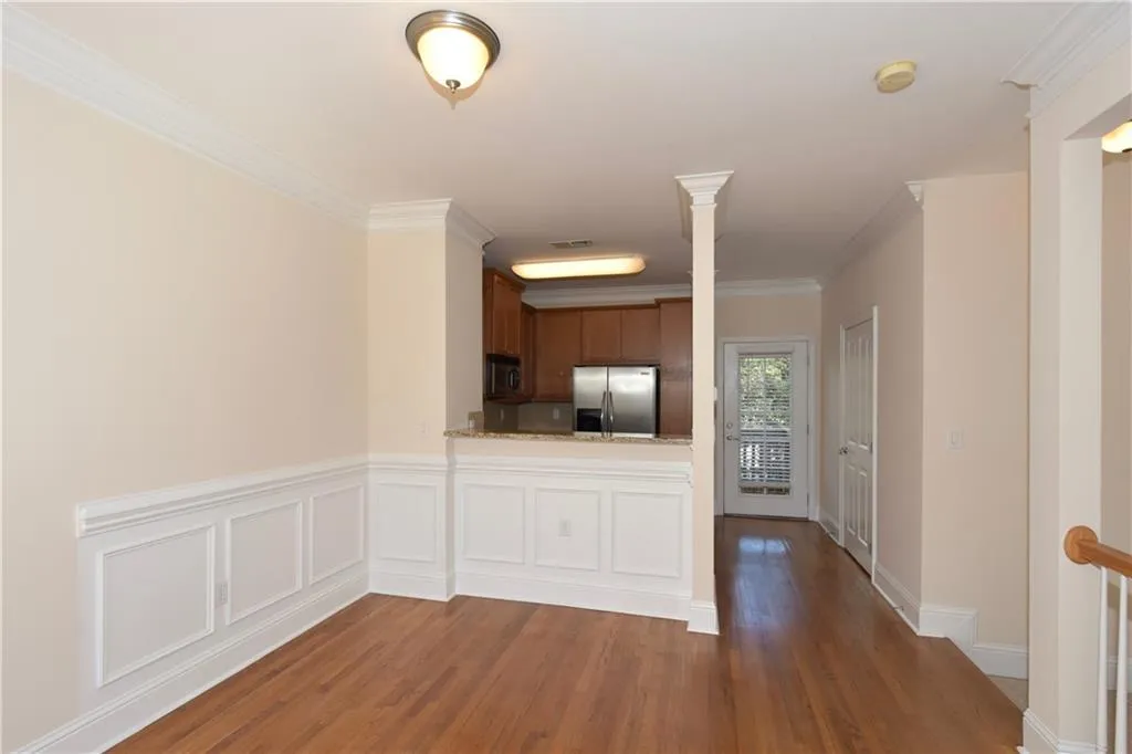 1058 Glenridge Place, Sandy Springs, Georgia 30342, 2 Bedrooms Bedrooms, ,1 BathroomBathrooms,Residential,Sold,1058 Glenridge Place,5648979