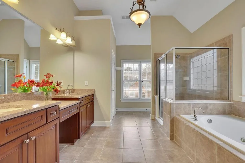 100 Trowbridge Road, Atlanta, Georgia 30350, 6 Bedrooms Bedrooms, ,5 BathroomsBathrooms,Residential,For Sale,100 Trowbridge Road,7714060