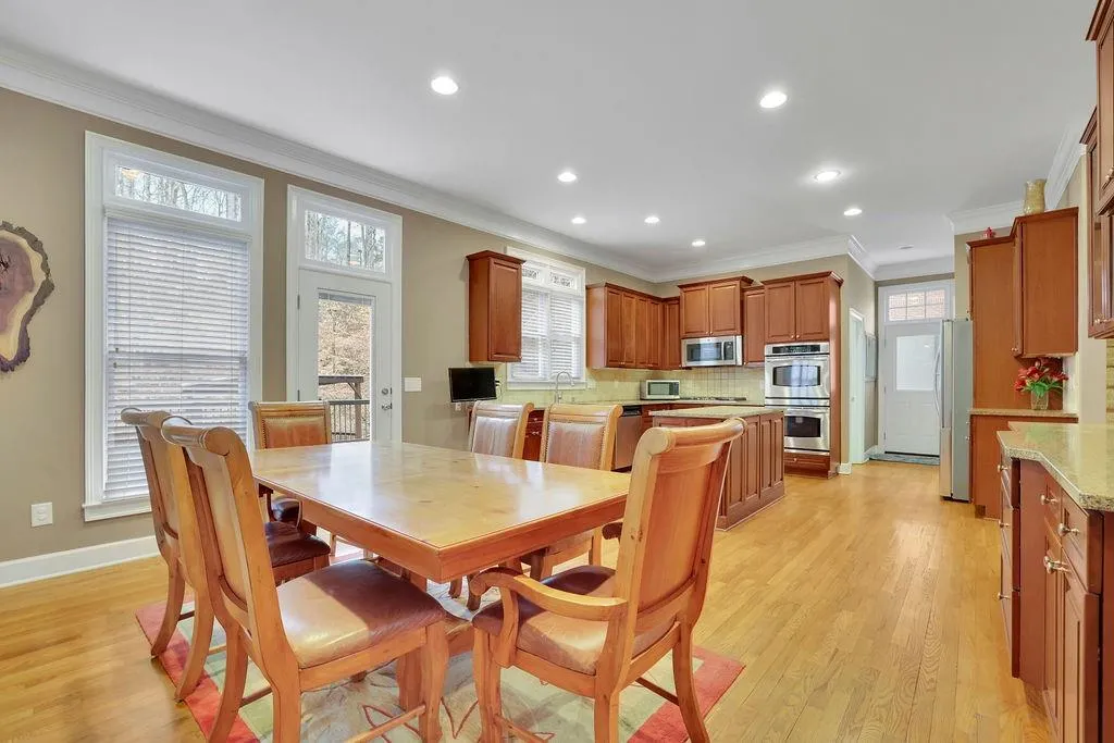 100 Trowbridge Road, Atlanta, Georgia 30350, 6 Bedrooms Bedrooms, ,5 BathroomsBathrooms,Residential,For Sale,100 Trowbridge Road,7714060
