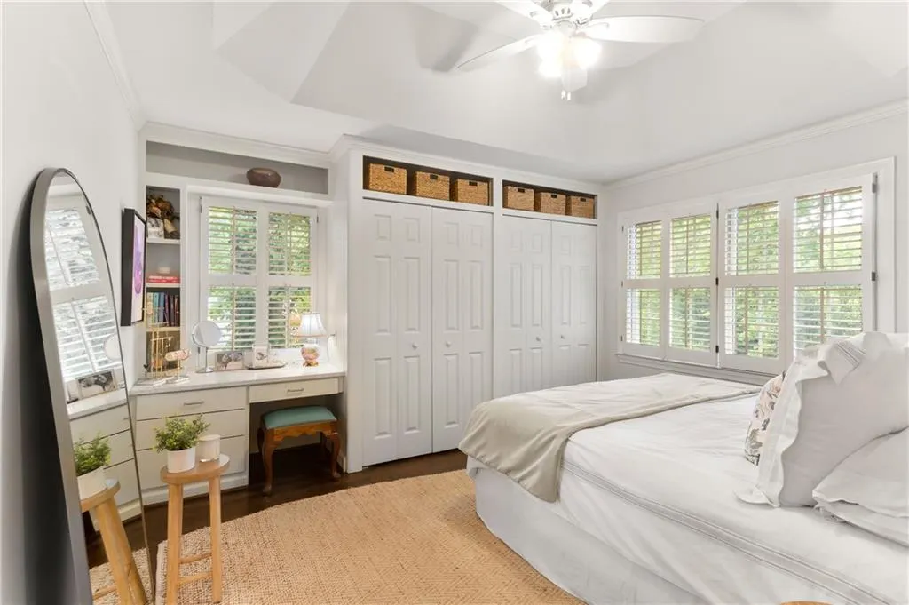 489 Brookfield Drive, Atlanta, Georgia 30342, 4 Bedrooms Bedrooms, ,2 BathroomsBathrooms,Residential,Sold,489 Brookfield Drive,6880722