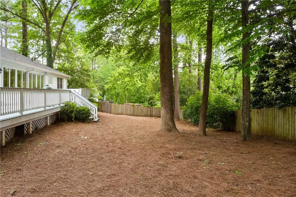 489 Brookfield Drive, Atlanta, Georgia 30342, 4 Bedrooms Bedrooms, ,2 BathroomsBathrooms,Residential,Sold,489 Brookfield Drive,6880722