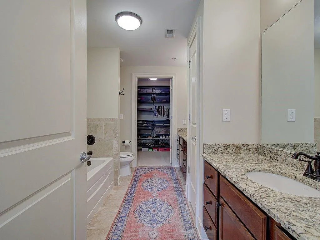 200 River Vista Drive Unit 623, Atlanta, Georgia 30339, 2 Bedrooms Bedrooms, ,2 BathroomsBathrooms,Residential,Sold,200 River Vista Drive Unit 623,6852309