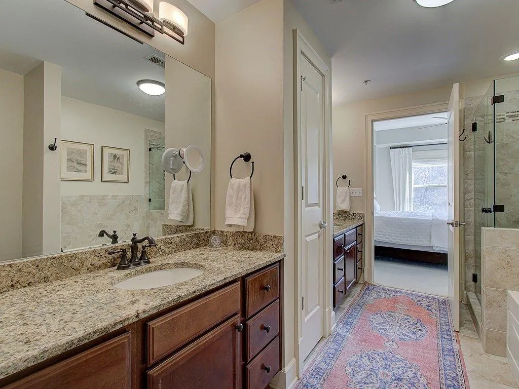 200 River Vista Drive Unit 623, Atlanta, Georgia 30339, 2 Bedrooms Bedrooms, ,2 BathroomsBathrooms,Residential,Sold,200 River Vista Drive Unit 623,6852309