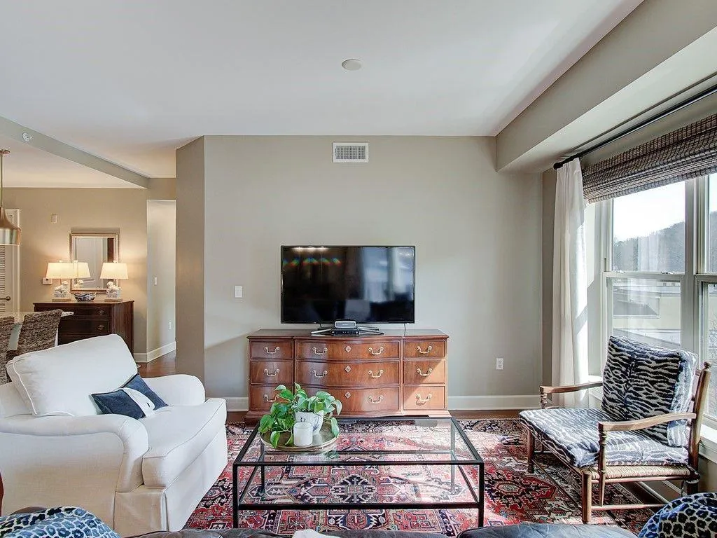 200 River Vista Drive Unit 623, Atlanta, Georgia 30339, 2 Bedrooms Bedrooms, ,2 BathroomsBathrooms,Residential,Sold,200 River Vista Drive Unit 623,6852309