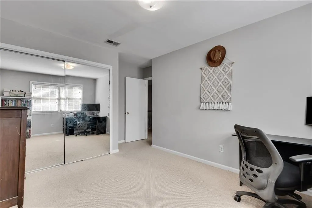 6520 Roswell Road Unit 11, Atlanta, Georgia 30328, 3 Bedrooms Bedrooms, ,2 BathroomsBathrooms,Residential,Sold,6520 Roswell Road Unit 11,7703789