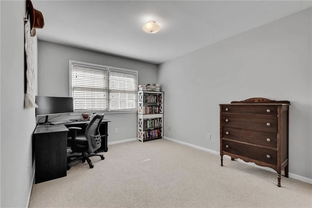 6520 Roswell Road Unit 11, Atlanta, Georgia 30328, 3 Bedrooms Bedrooms, ,2 BathroomsBathrooms,Residential,Sold,6520 Roswell Road Unit 11,7703789