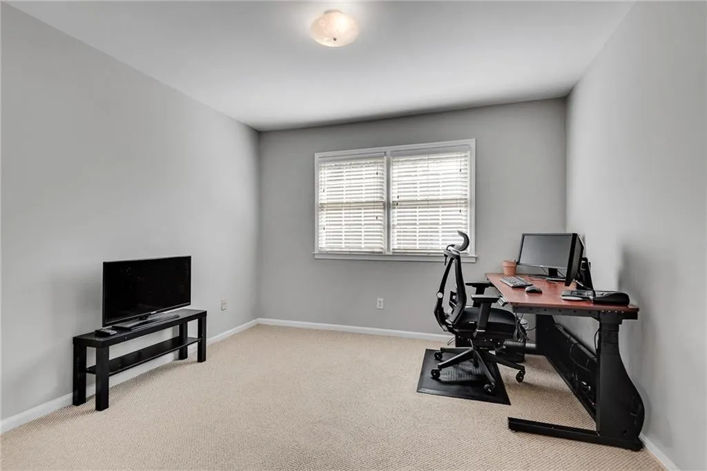 6520 Roswell Road Unit 11, Atlanta, Georgia 30328, 3 Bedrooms Bedrooms, ,2 BathroomsBathrooms,Residential,Sold,6520 Roswell Road Unit 11,7703789