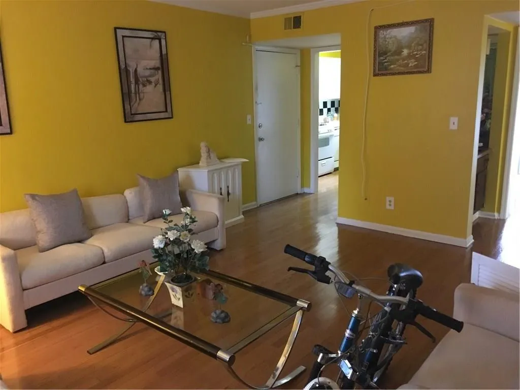 5516 Kingsport Drive Unit 30, Atlanta, Georgia 30342, 2 Bedrooms Bedrooms, ,1 BathroomBathrooms,Residential,Sold,5516 Kingsport Drive Unit 30,6085630