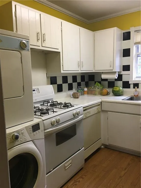 5516 Kingsport Drive Unit 30, Atlanta, Georgia 30342, 2 Bedrooms Bedrooms, ,1 BathroomBathrooms,Residential,Sold,5516 Kingsport Drive Unit 30,6085630