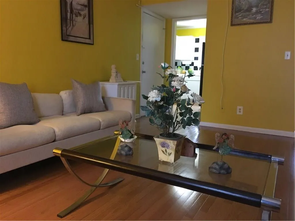 5516 Kingsport Drive Unit 30, Atlanta, Georgia 30342, 2 Bedrooms Bedrooms, ,1 BathroomBathrooms,Residential,Sold,5516 Kingsport Drive Unit 30,6085630