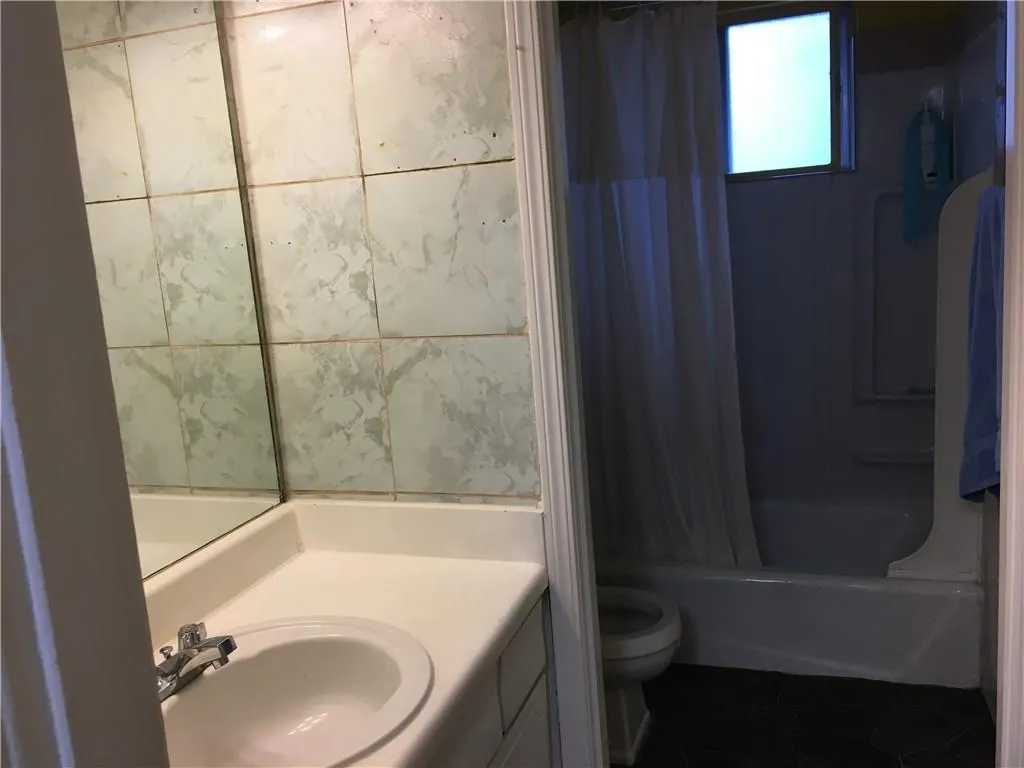 5516 Kingsport Drive Unit 30, Atlanta, Georgia 30342, 2 Bedrooms Bedrooms, ,1 BathroomBathrooms,Residential,Sold,5516 Kingsport Drive Unit 30,6085630