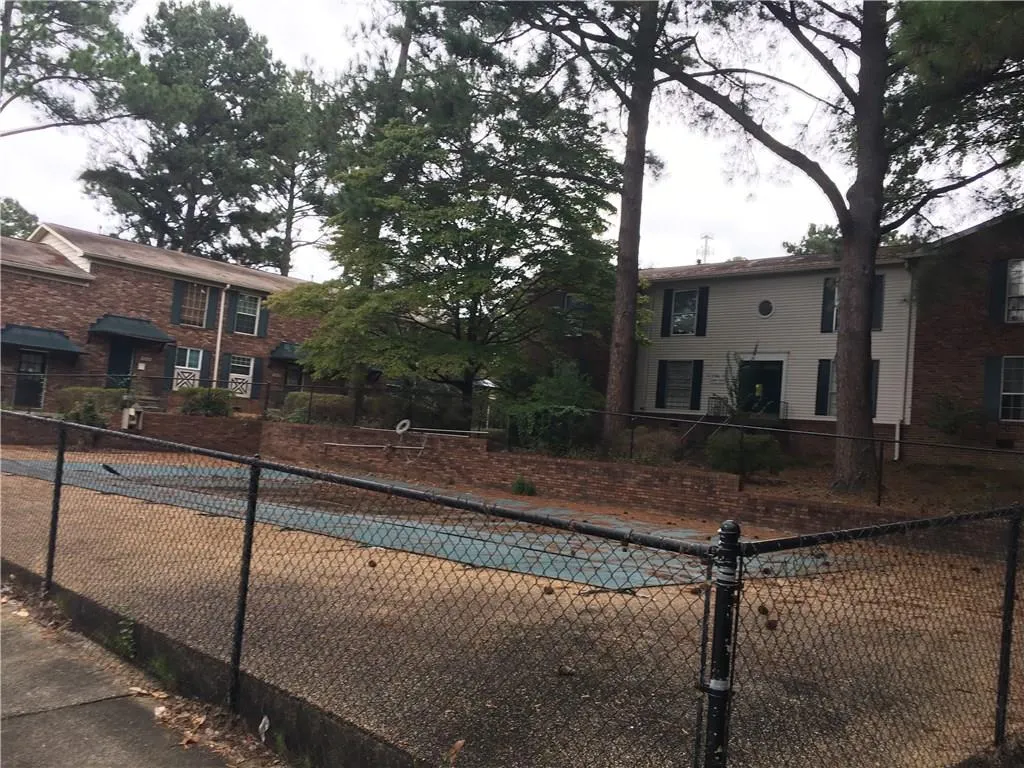 5516 Kingsport Drive Unit 30, Atlanta, Georgia 30342, 2 Bedrooms Bedrooms, ,1 BathroomBathrooms,Residential,Sold,5516 Kingsport Drive Unit 30,6085630