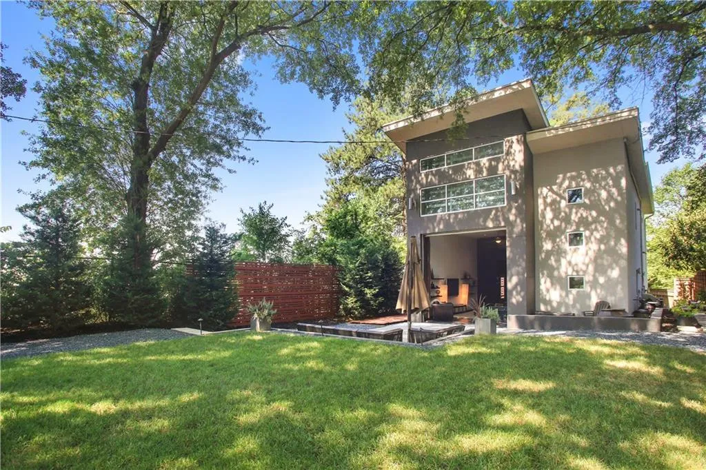 1706 Marietta Road Nw, Atlanta, Georgia 30318, 3 Bedrooms Bedrooms, ,2 BathroomsBathrooms,Residential,Sold,1706 Marietta Road Nw,5701770