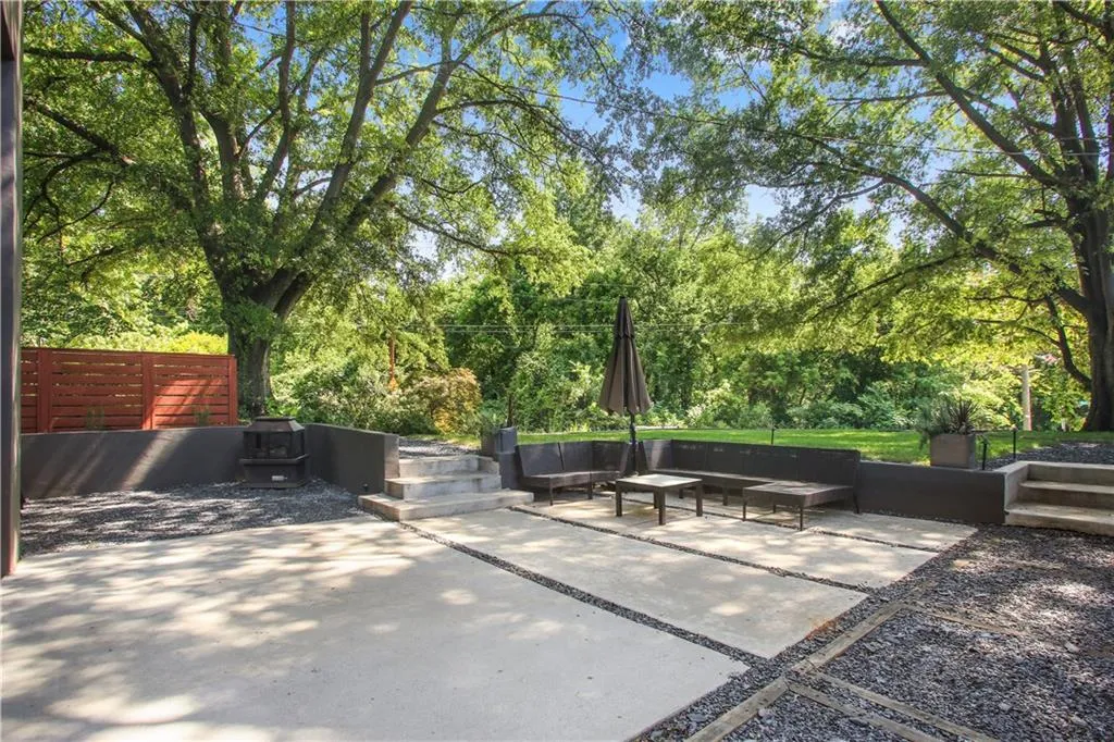 1706 Marietta Road Nw, Atlanta, Georgia 30318, 3 Bedrooms Bedrooms, ,2 BathroomsBathrooms,Residential,Sold,1706 Marietta Road Nw,5701770