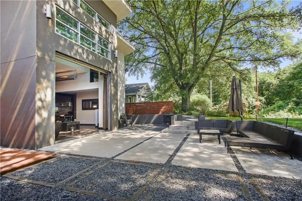 1706 Marietta Road Nw, Atlanta, Georgia 30318, 3 Bedrooms Bedrooms, ,2 BathroomsBathrooms,Residential,Sold,1706 Marietta Road Nw,5701770