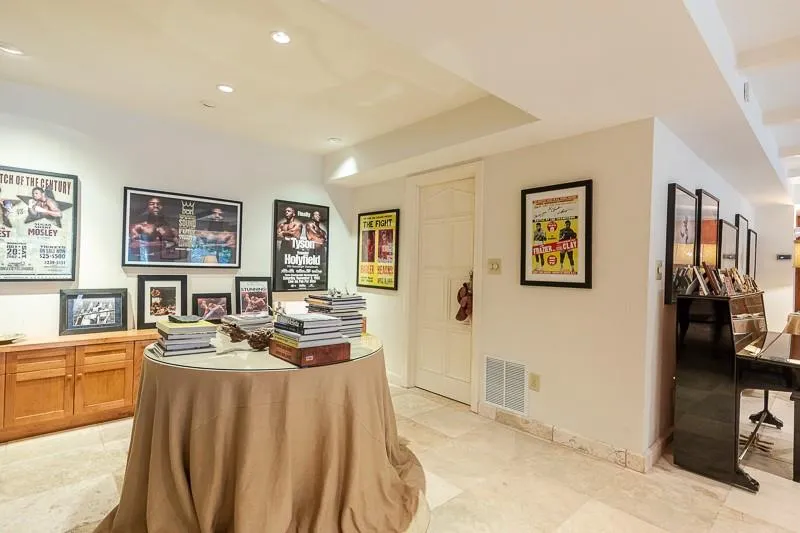 685 Tanglewood Trail, Sandy Springs, Georgia 30327, 5 Bedrooms Bedrooms, ,4 BathroomsBathrooms,Residential,Sold,685 Tanglewood Trail,6873759