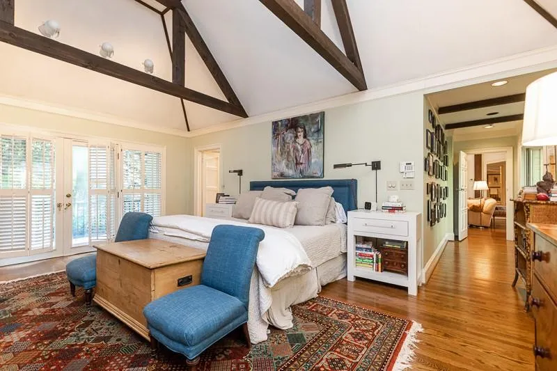 685 Tanglewood Trail, Sandy Springs, Georgia 30327, 5 Bedrooms Bedrooms, ,4 BathroomsBathrooms,Residential,Sold,685 Tanglewood Trail,6873759