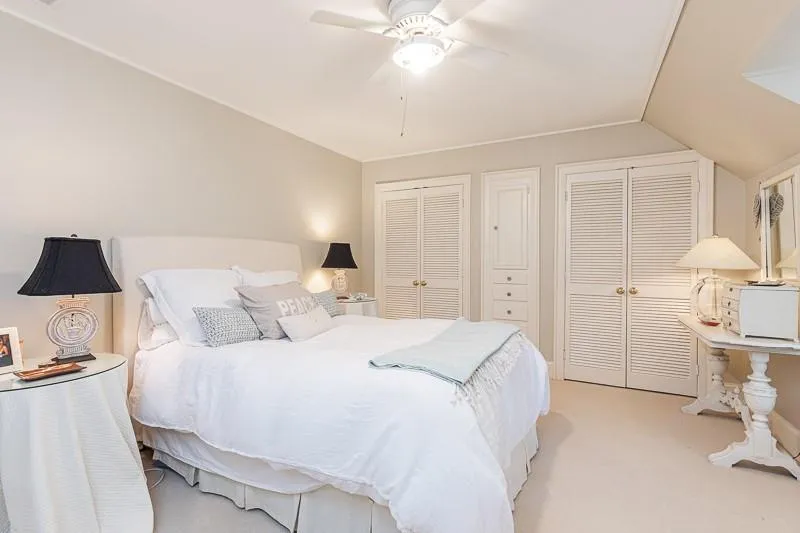 685 Tanglewood Trail, Sandy Springs, Georgia 30327, 5 Bedrooms Bedrooms, ,4 BathroomsBathrooms,Residential,Sold,685 Tanglewood Trail,6873759