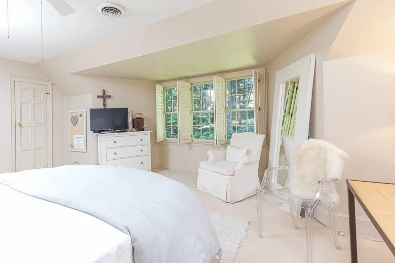 685 Tanglewood Trail, Sandy Springs, Georgia 30327, 5 Bedrooms Bedrooms, ,4 BathroomsBathrooms,Residential,Sold,685 Tanglewood Trail,6873759